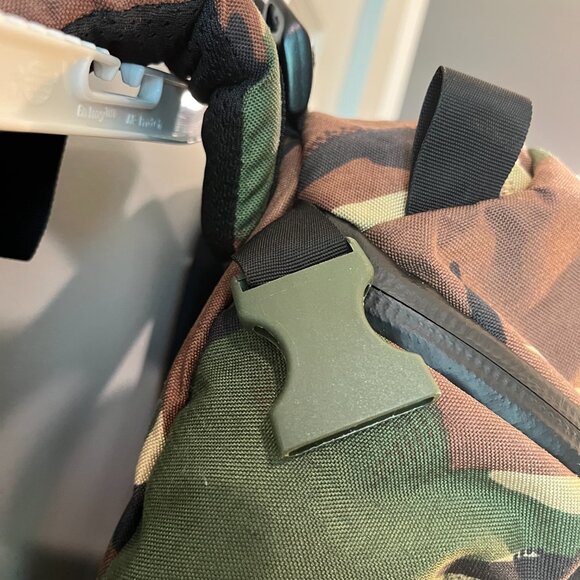 Mystery Ranch Urban Assault 21L backpack, Walkman Backpacks Stick-it Beavertail - Picture 15 of 16